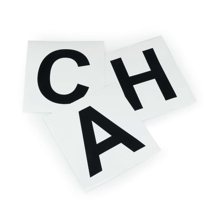 Litery na czworobok SHIRES naklejane