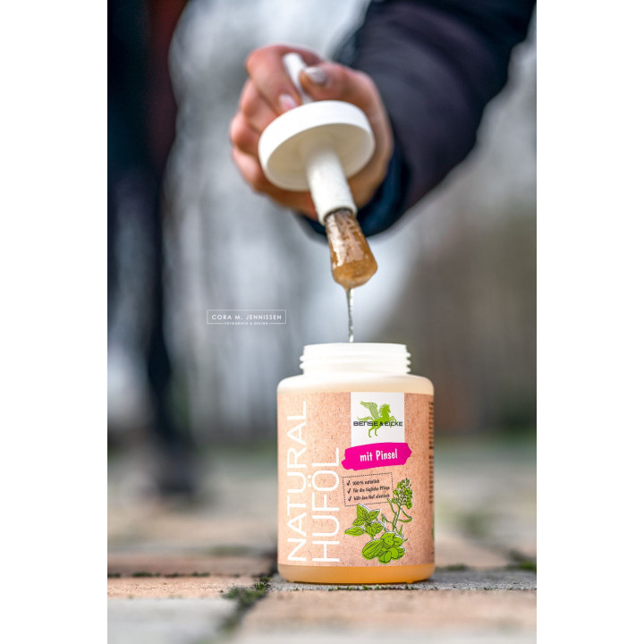 Olej do kopyt B&E NaturalHufol z pędzelkiem 450ml