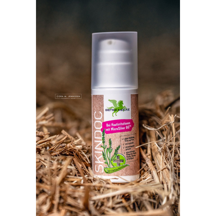 Pianka lecznicza B&E SkinDoc z mikrosrebrem 100ml