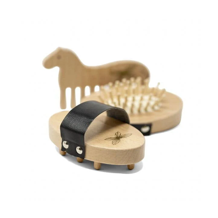 Szczotki i przysmaki dla koni ASTRUP dla HobbyHorse 8 el. | Sklep jeździecki Horse-Trade.pl