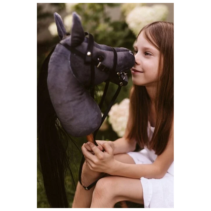 Koń na kiju ASTRUP Blaze HobbyHorse z wędz.