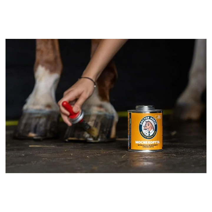 Olej DOCTORHORSE do kopyt MocneKopyta 450ml