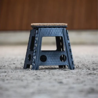 Składany stołek HKM z wycieraczką