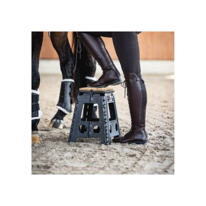 Składany stołek HKM z wycieraczką