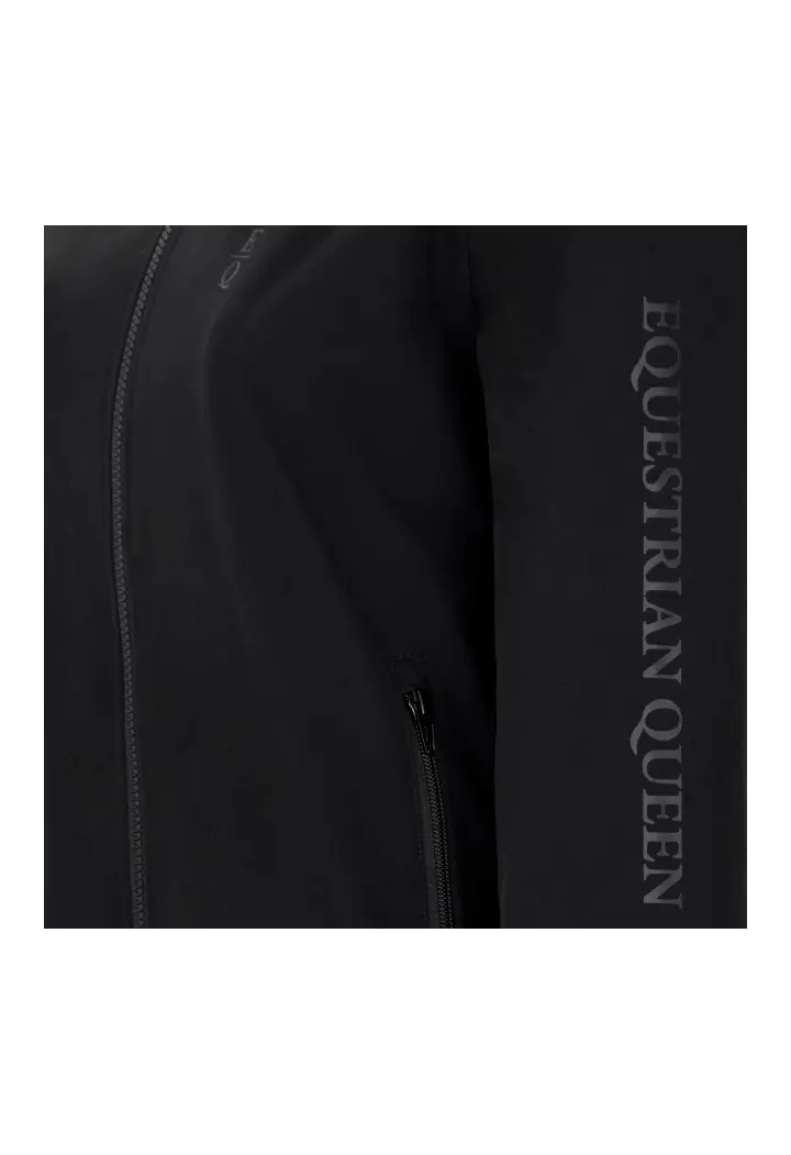 10110101-Jacket-EQ.QUEEN-Adalynn-black-text.webp