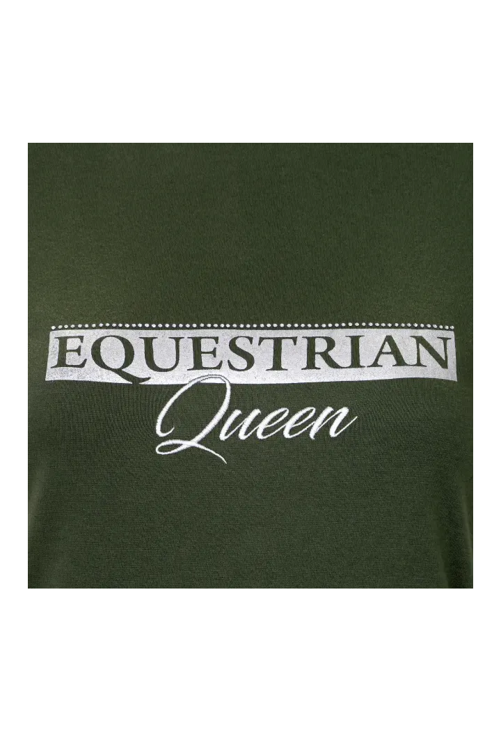 10410671-T-shirt-EQ.QUEEN-Jade-24SS-thyme-text.webp