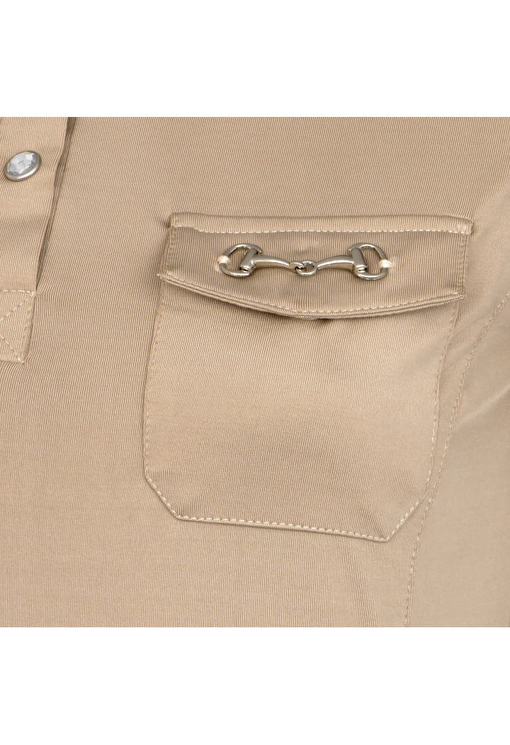 10410761_Polo shirt EQ.QUEEN Khloe 25SS dark beige detail.webp